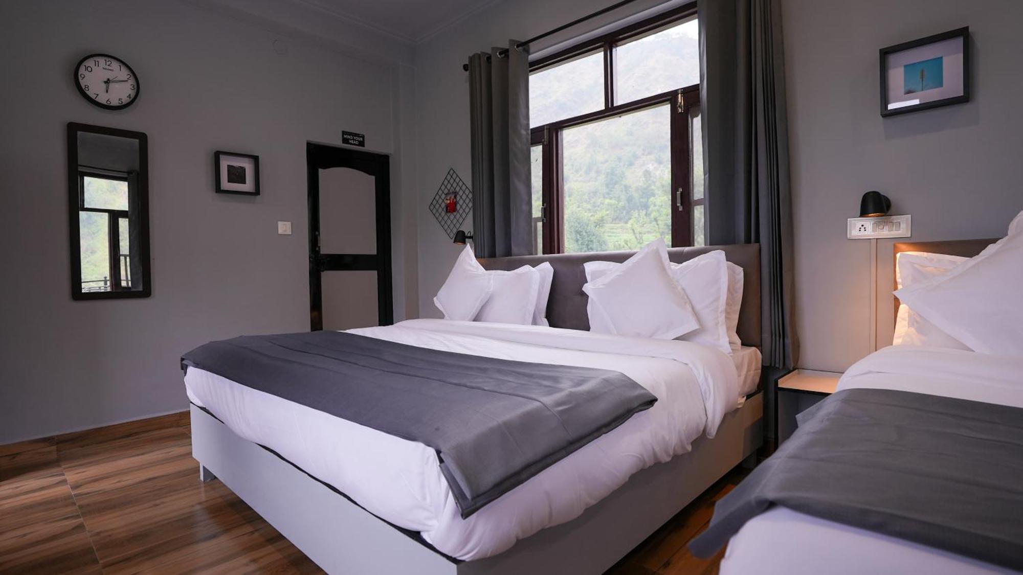 Sort By Stays, Kareri Dharamshala Extérieur photo
